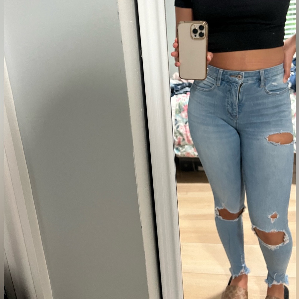 American Eagle Light Blue Denim Skinny Jeans